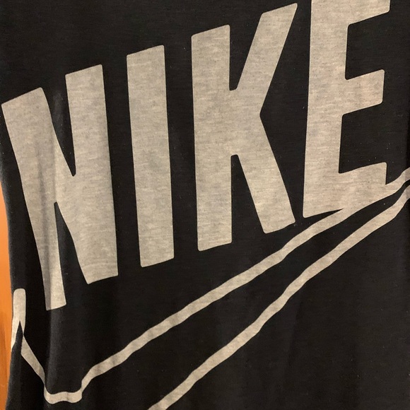 Women’s Nike T-Shirt - Picture 2 of 4